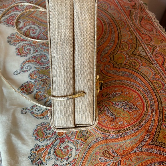Tan & Gold Linen Triangle Purse - Picture 8 of 12